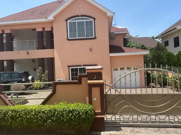 Four Bedroom House To Let at Kings Court , Adjiriganor