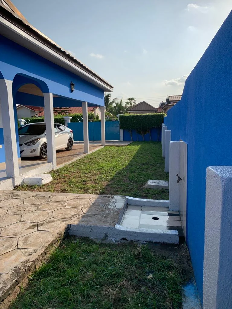 Four bedroom house for sale at Oyibi,Kas Valley Estate