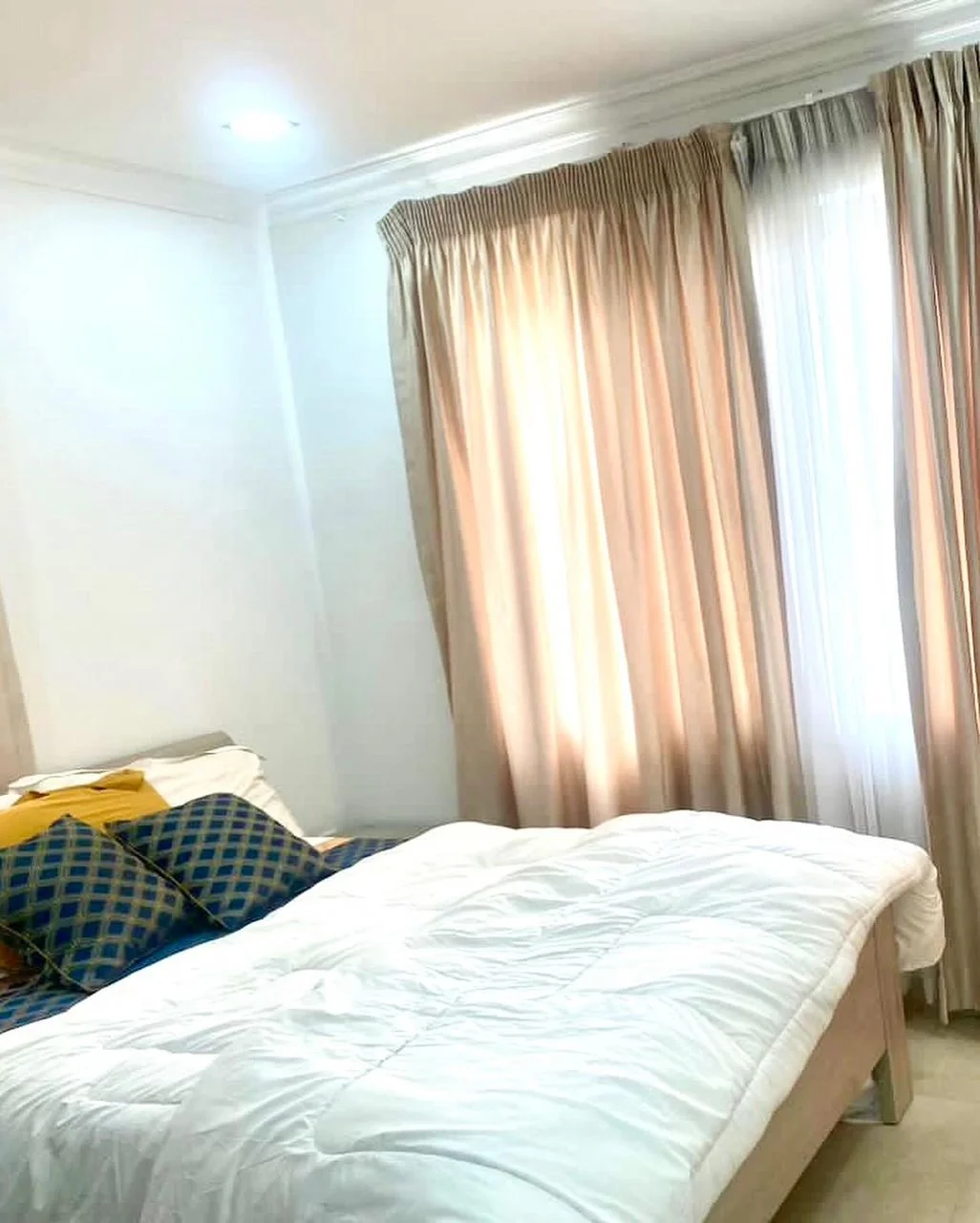 4 Bedroom Semi Detached House to let