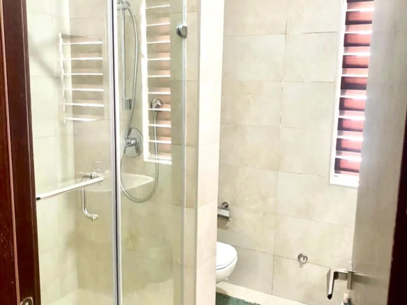 4 Bedroom Semi Detached House to let