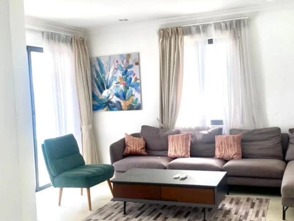 4 Bedroom Semi Detached House to let