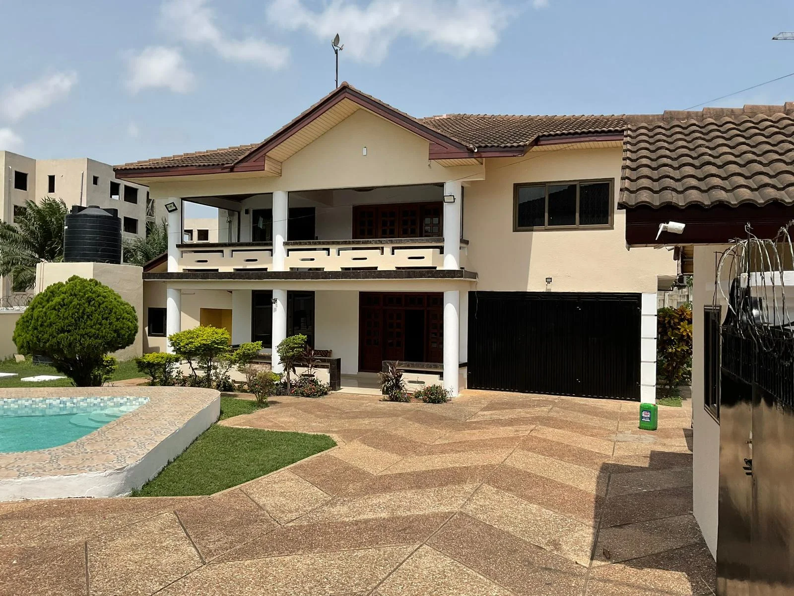 Fully furnished 5 bedroom house to let, airport residential area