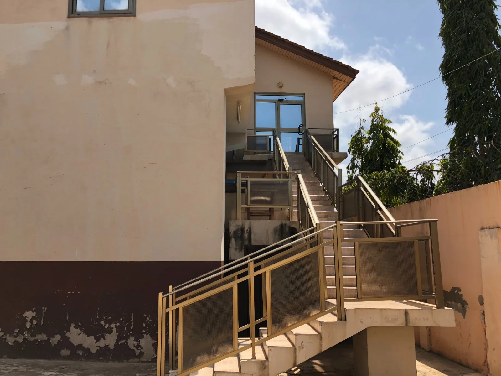 Commercial Property for sale – Baatsona
