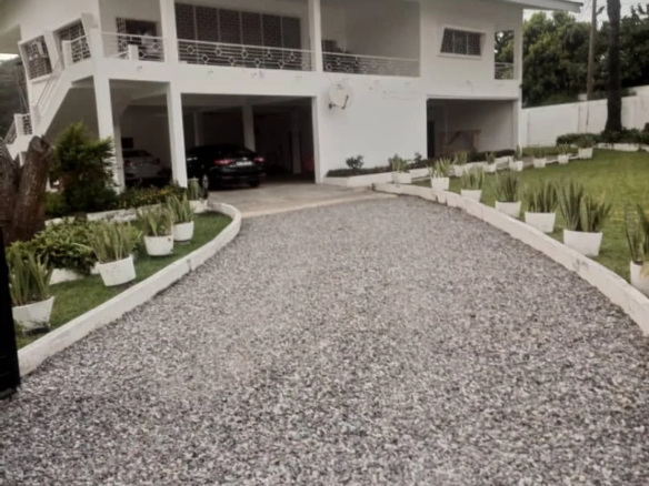 Three Bedroom House For Sale at Tesano